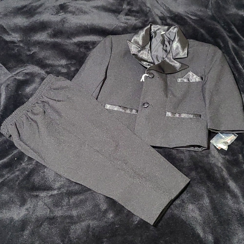 189. Toddler tux/suit